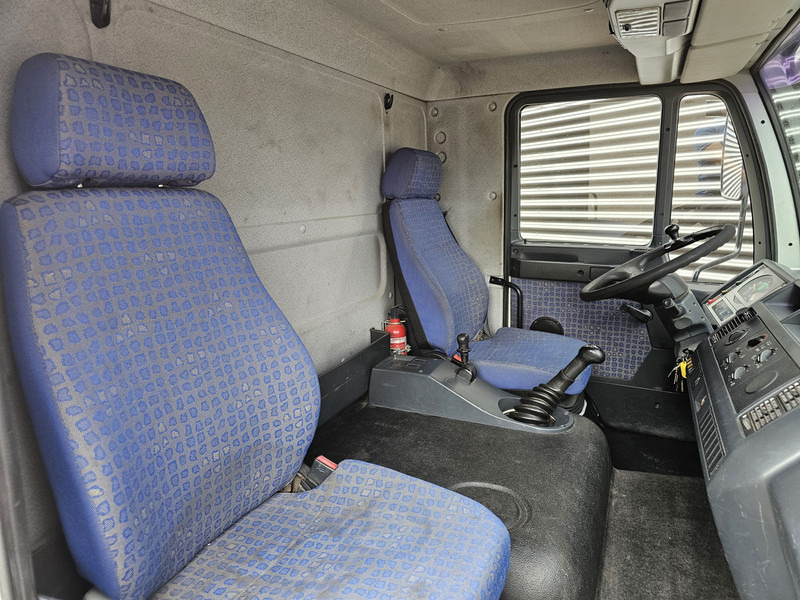 Tow truck MAN LE 12.180 / OPRIJ / MACHINE TRANSPORT: picture 12
