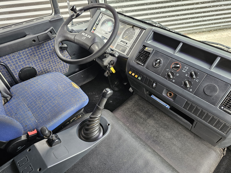 Tow truck MAN LE 12.180 / OPRIJ / MACHINE TRANSPORT: picture 13