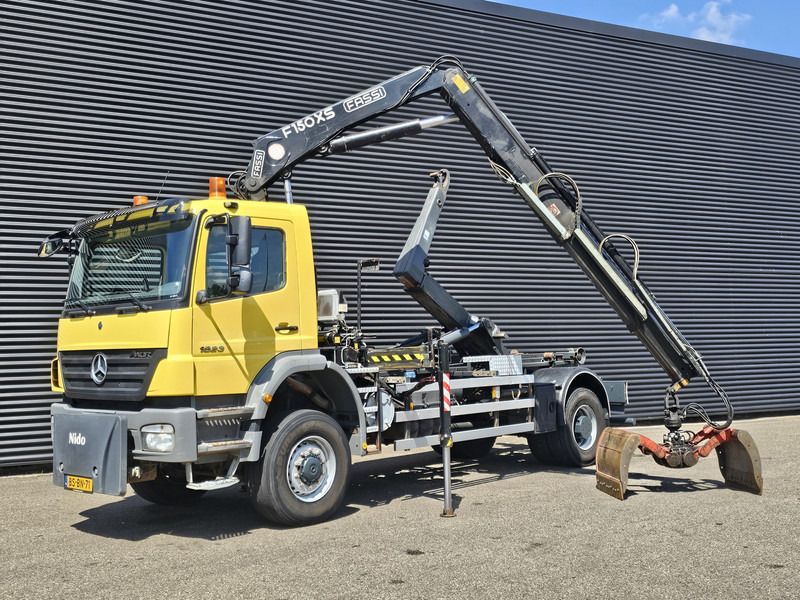 Mercedes-Benz AXOR 1823 4X4 / FASSI CRANE + HOOKLIFT / SPRING SUSPENSION - Hook lift truck, Crane truck: picture 3 Mercedes-Benz AXOR 1823 4X4 / FASSI CRANE + HOOKLIFT / SPRING SUSPENSION - Hook lift truck, Crane truck: picture 3