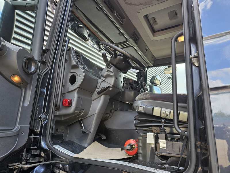 Hook lift truck, Crane truck Scania R114.340 6x2 / HIAB CRANE + 25T HOOKLIFT: picture 13