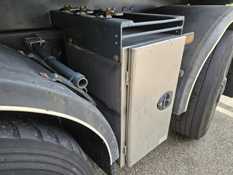 Tatra 6X6 / T158/II / 2 SIDE TIPPER - HMF Z CRANE on lease Tatra 6X6 / T158/II / 2 SIDE TIPPER - HMF Z CRANE: picture 20