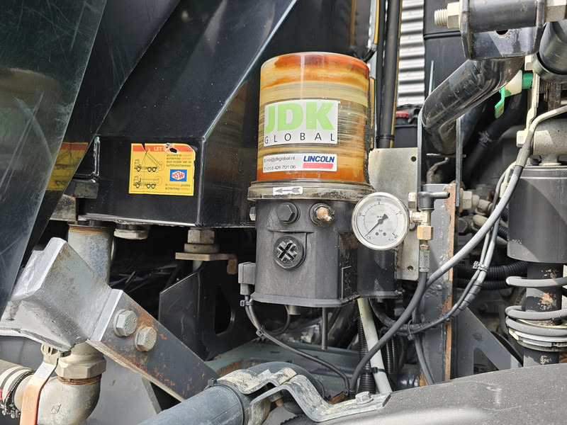 Tatra 6X6 / T158/II / 2 SIDE TIPPER - HMF Z CRANE on lease Tatra 6X6 / T158/II / 2 SIDE TIPPER - HMF Z CRANE: picture 19