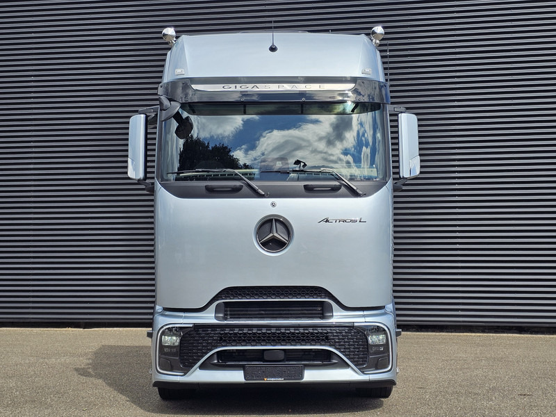 Mercedes-Benz ACTROS 2548 6X2/4 / PTO / GIGASPACE - Tractor unit: picture 4 Mercedes-Benz ACTROS 2548 6X2/4 / PTO / GIGASPACE - Tractor unit: picture 4