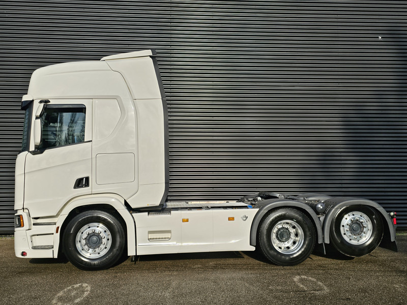 Scania R580 / V8 6X2 / RETARDER / FULL AIR - Tractor unit: picture 2 Scania R580 / V8 6X2 / RETARDER / FULL AIR - Tractor unit: picture 2