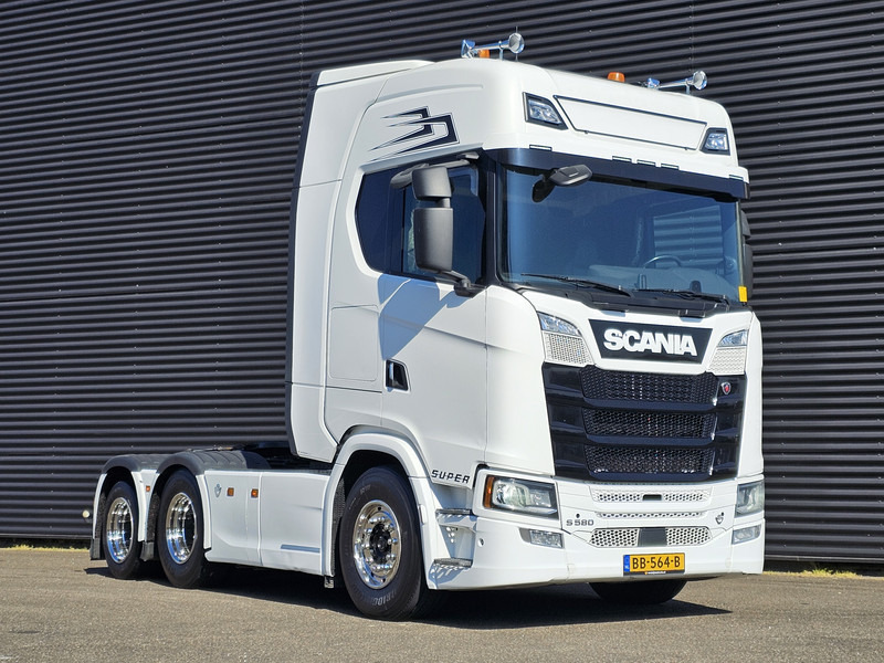 Scania S580 / V8 / 6X2 / FULL AIR / BOOGIE / RETARDER - Tractor unit: picture 5 Scania S580 / V8 / 6X2 / FULL AIR / BOOGIE / RETARDER - Tractor unit: picture 5