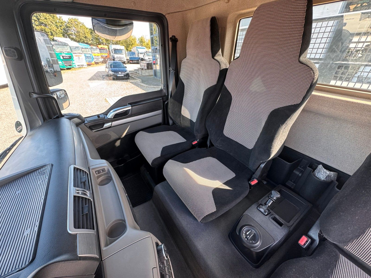 MAN 8.220 Meiller 3.S. Kipper Top Zustand - Tipper: picture 4 MAN 8.220 Meiller 3.S. Kipper Top Zustand - Tipper: picture 4