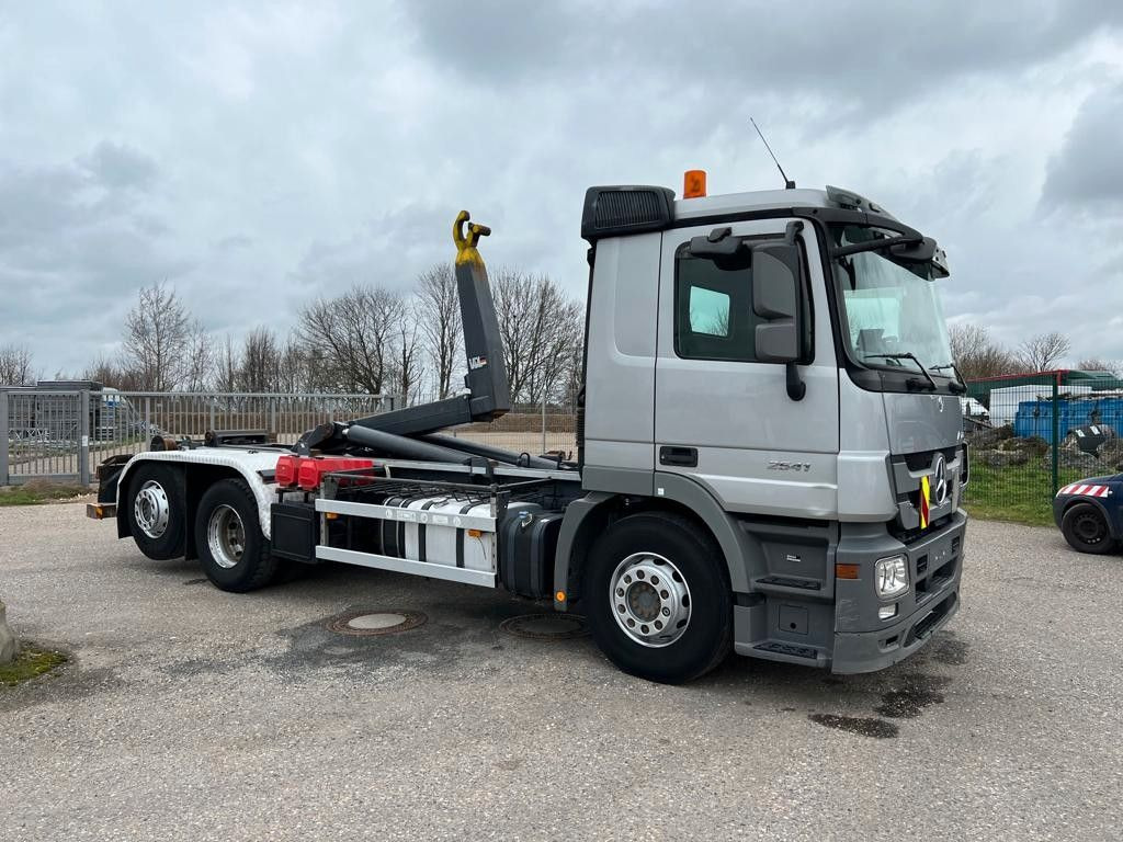 Mercedes-Benz 2541 6X2 Retarder VDL Abroller - Hook lift truck: picture 5 Mercedes-Benz 2541 6X2 Retarder VDL Abroller - Hook lift truck: picture 5