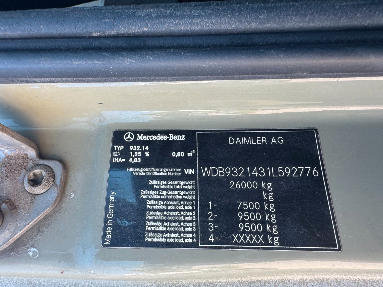 Mercedes-Benz 2644 6X4 VDL Abroller mit 3,90 Radstand Blatt BL - Hook lift truck: picture 3 Mercedes-Benz 2644 6X4 VDL Abroller mit 3,90 Radstand Blatt BL - Hook lift truck: picture 3