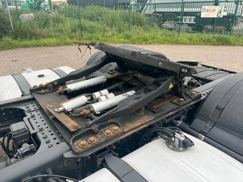 Tractor unit Mercedes-Benz 1842 4X2 mit Höhenverstellbarer Sattelkuppung Mercedes-Benz 1842 4X2 mit Höhenverstellbarer Sattelkuppung: picture 9