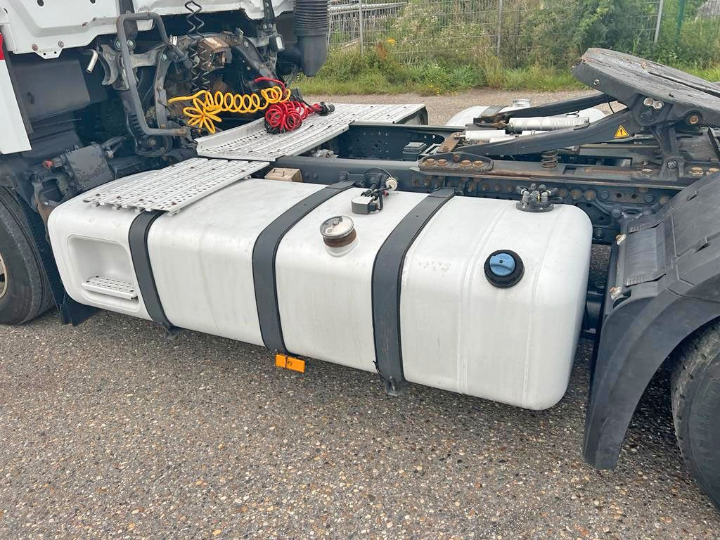 Tractor unit Mercedes-Benz 1842 4X2 mit Höhenverstellbarer Sattelkuppung Mercedes-Benz 1842 4X2 mit Höhenverstellbarer Sattelkuppung: picture 8