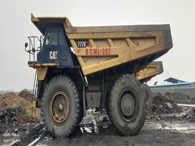 Rigid dumper/ Rock truck CAT 777E: picture 8