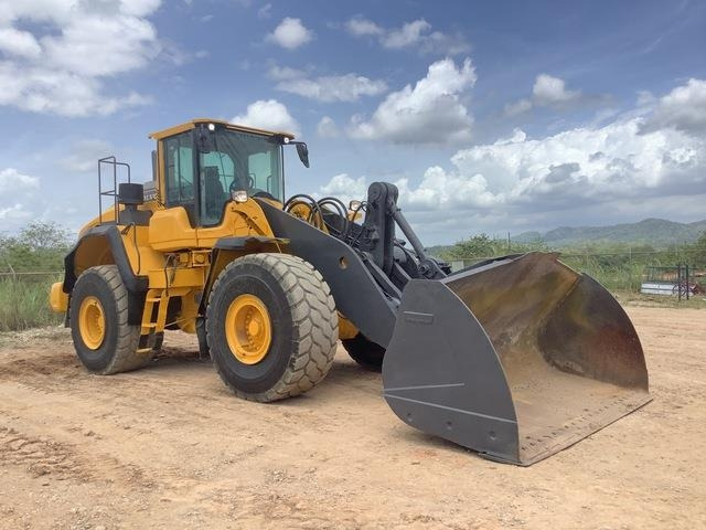 Volvo L150H - Wheel loader: picture 4 Volvo L150H - Wheel loader: picture 4