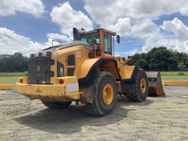 Volvo L220H - Wheel loader: picture 3 Volvo L220H - Wheel loader: picture 3
