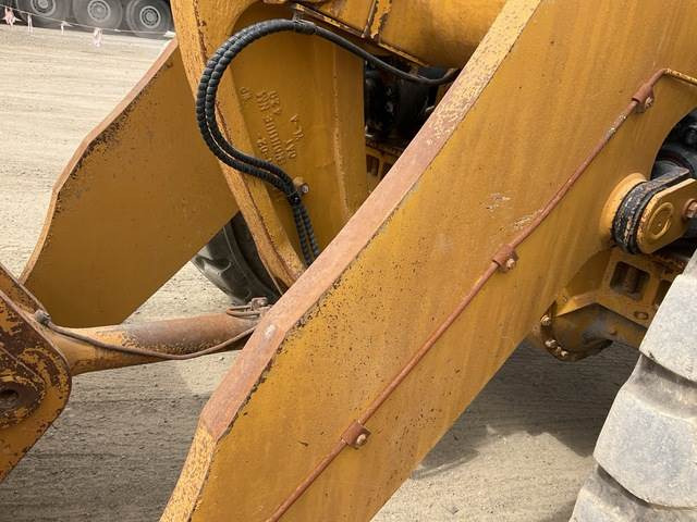 Wheel loader CAT 972K: picture 8