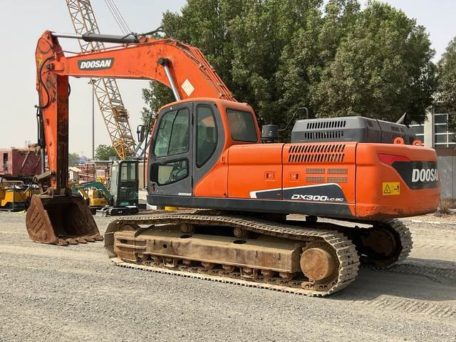 Doosan DX300LC-9C - Crawler excavator: picture 2 Doosan DX300LC-9C - Crawler excavator: picture 2