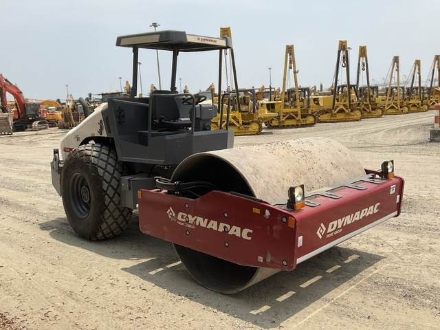 Dynapac CA305 - Compactor: picture 4 Dynapac CA305 - Compactor: picture 4