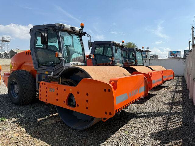 Hamm 320 - Compactor: picture 3 Hamm 320 - Compactor: picture 3
