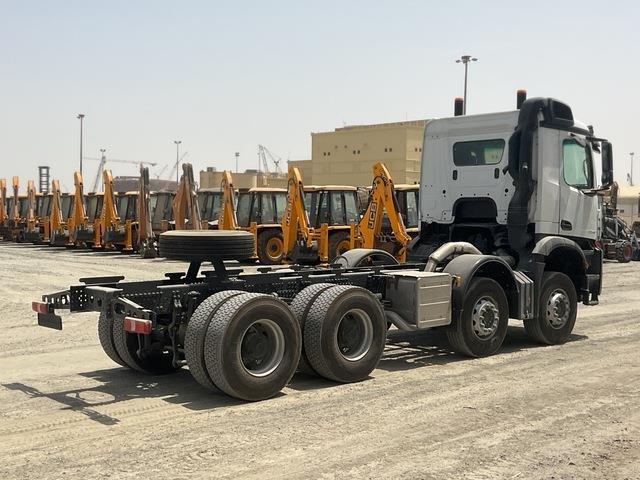 Mercedes-Benz Arocs 4240 - Cab chassis truck: picture 3 Mercedes-Benz Arocs 4240 - Cab chassis truck: picture 3