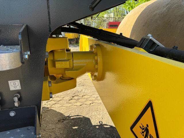 Compactor Bomag BW177D-5 PL: picture 22