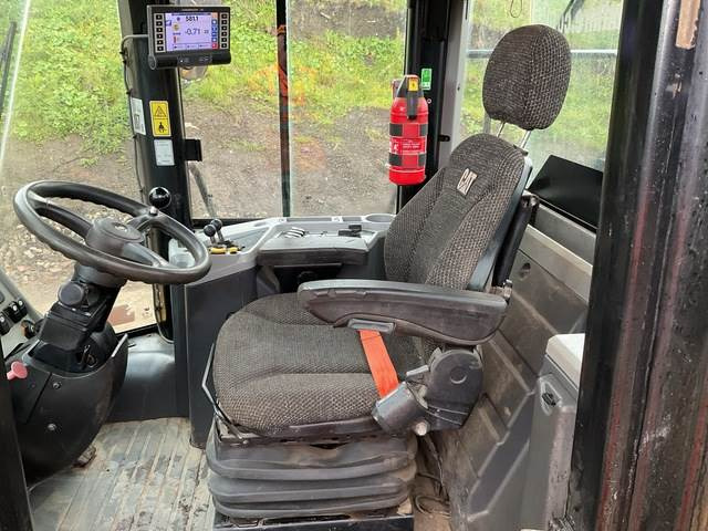 Wheel loader CAT 950GC: picture 20