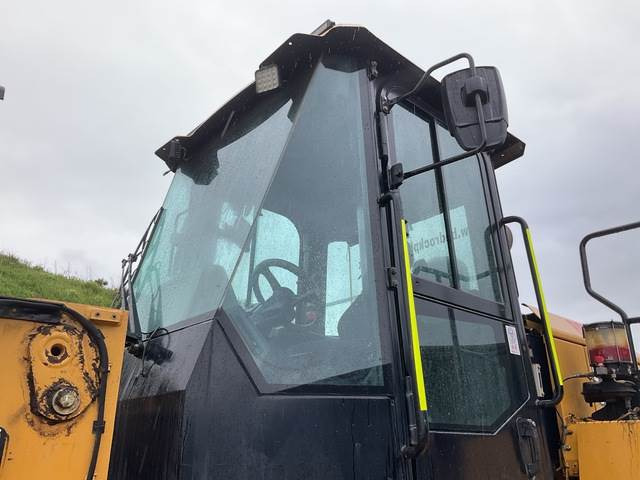 Wheel loader CAT 950GC: picture 12