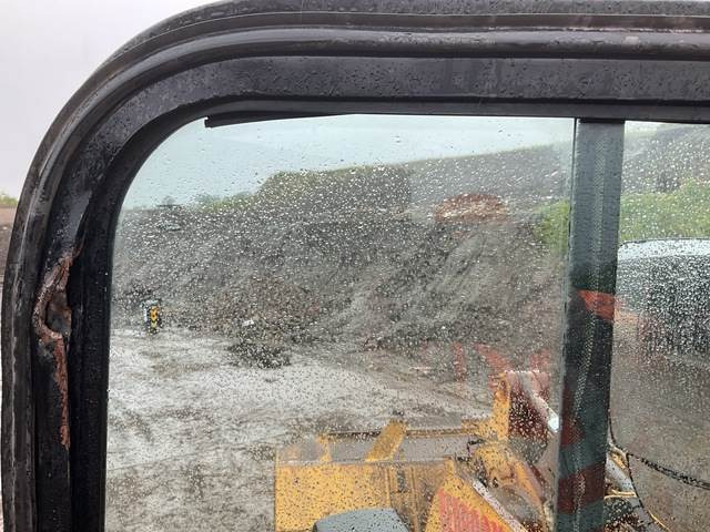Wheel loader CAT 950GC: picture 15