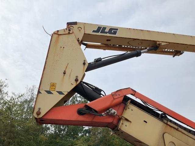 Articulated boom JLG 600AJ: picture 21