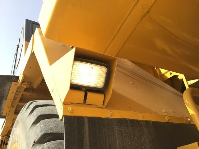 Rigid dumper/ Rock truck Komatsu HD785-5: picture 11