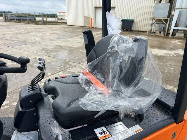 Electric forklift Doosan B20T-7 PLUS: picture 7