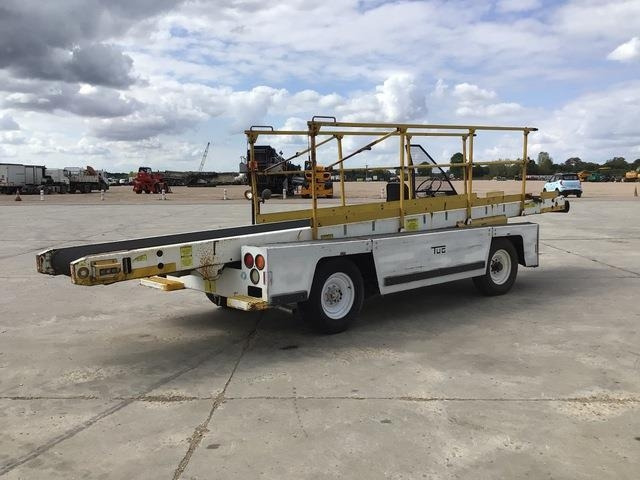 Tug T660-1 - Belt loader: picture 3 Tug T660-1 - Belt loader: picture 3