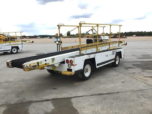 Tug T660-1 - Belt loader: picture 3 Tug T660-1 - Belt loader: picture 3