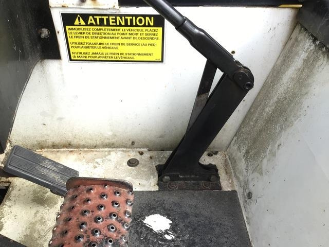 Tug T660-1 - Belt loader: picture 5 Tug T660-1 - Belt loader: picture 5