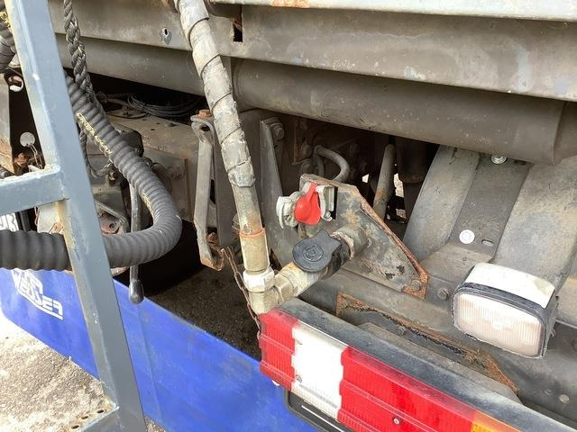 MB Trac Unimog U300 - Snow removal vehicle: picture 2 MB Trac Unimog U300 - Snow removal vehicle: picture 2