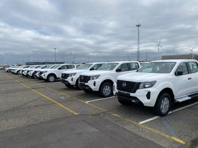 Nissan Navara - Van: picture 1 Nissan Navara - Van: picture 1