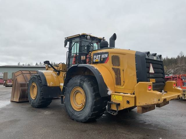 CAT 982M - Wheel loader: picture 2 CAT 982M - Wheel loader: picture 2