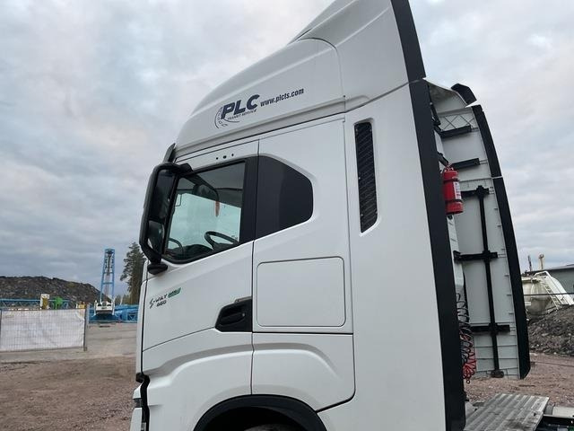 Tractor unit Iveco S-Way 460 LNG: picture 24