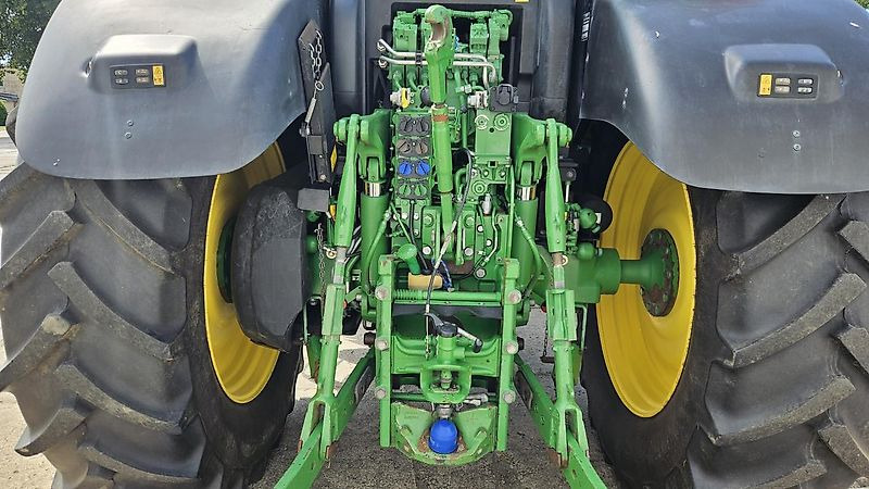 Farm tractor John Deere 6175R: picture 6