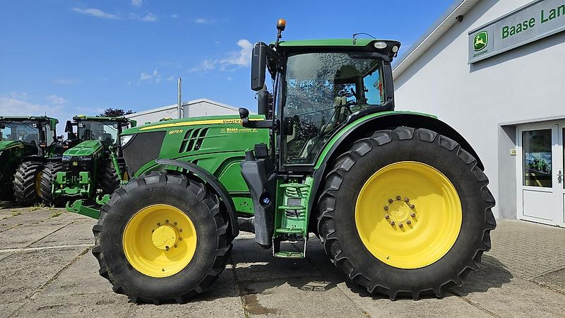 Farm tractor John Deere 6175R: picture 8