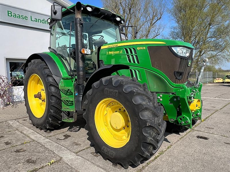 John Deere 6210R Frontzapfwelle - Farm tractor: picture 4 John Deere 6210R Frontzapfwelle - Farm tractor: picture 4