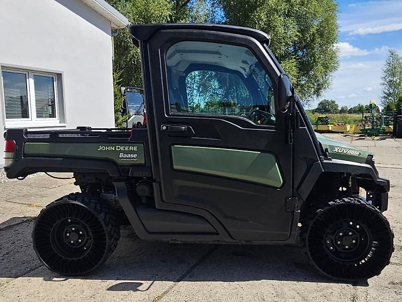 John Deere Gator XUV 865M - Farm tractor: picture 4 John Deere Gator XUV 865M - Farm tractor: picture 4