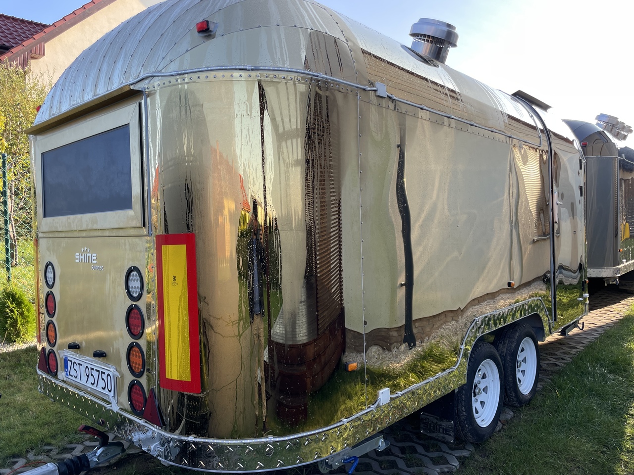 SHINE Summer S GOLD - Vending trailer: picture 2 SHINE Summer S GOLD - Vending trailer: picture 2
