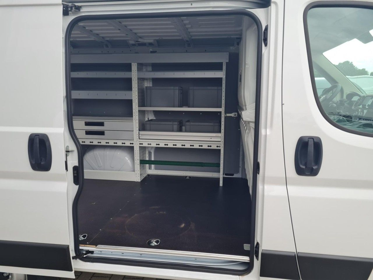Fiat Ducato 30 Kasten L1H1 KLIMA PDC Werkstatteinrich - Small van: picture 5 Fiat Ducato 30 Kasten L1H1 KLIMA PDC Werkstatteinrich - Small van: picture 5