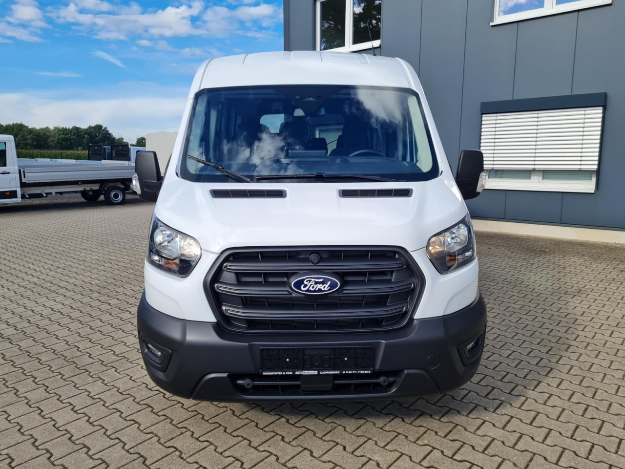 Ford Transit 350 Kombi TDCi L3 H2 Trend 9 Sitzer AHK - Minibus, Passenger van: picture 2 Ford Transit 350 Kombi TDCi L3 H2 Trend 9 Sitzer AHK - Minibus, Passenger van: picture 2