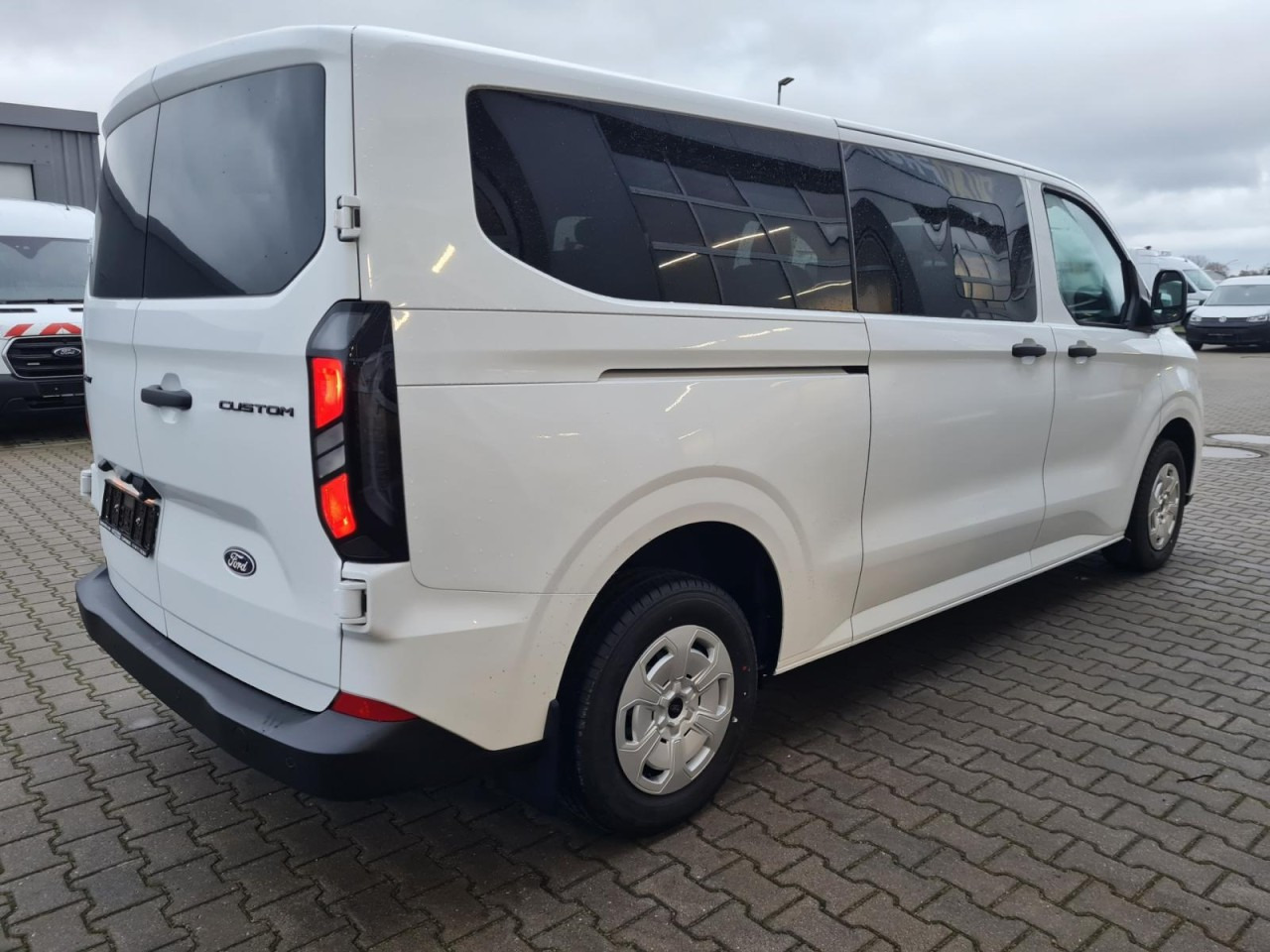Ford Transit Custom Kombi 320 L2 Trend 9 Sitze KAMERA - Minibus, Passenger van: picture 4 Ford Transit Custom Kombi 320 L2 Trend 9 Sitze KAMERA - Minibus, Passenger van: picture 4