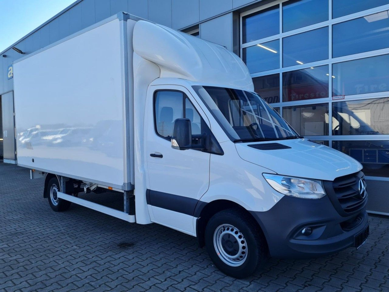 Mercedes-Benz Sprinter 315 CDi RWD Koffer LBW KLIMA TEMPOMAT - Box van: picture 3 Mercedes-Benz Sprinter 315 CDi RWD Koffer LBW KLIMA TEMPOMAT - Box van: picture 3