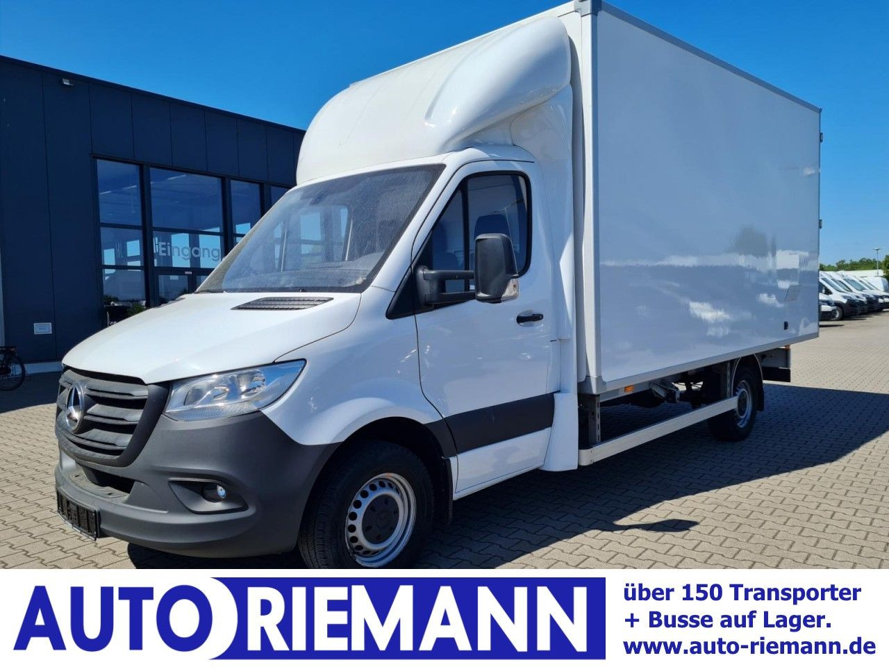 Mercedes-Benz Sprinter 315 Möbel Koffer RWD KLIMA 5x inVorlauf - Box van: picture 1 Mercedes-Benz Sprinter 315 Möbel Koffer RWD KLIMA 5x inVorlauf - Box van: picture 1
