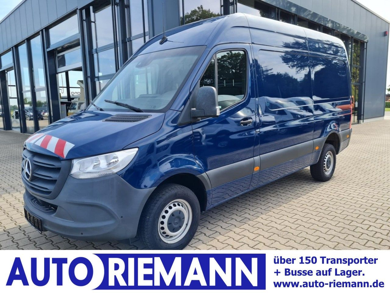 Mercedes-Benz Sprinter 316 Kasten CDI MR RWD AHK MBUX KAMERA - Panel van: picture 1 Mercedes-Benz Sprinter 316 Kasten CDI MR RWD AHK MBUX KAMERA - Panel van: picture 1