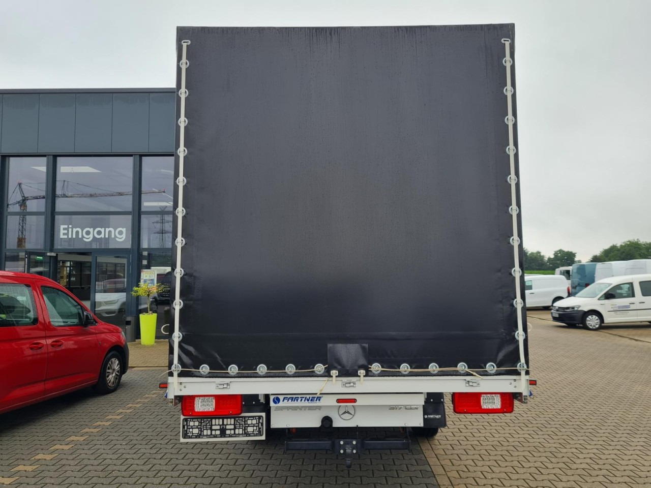 Mercedes-Benz Sprinter 317 AG Schiebe Plane Schlafkab 10 Pal AHK - Curtain side van: picture 5 Mercedes-Benz Sprinter 317 AG Schiebe Plane Schlafkab 10 Pal AHK - Curtain side van: picture 5
