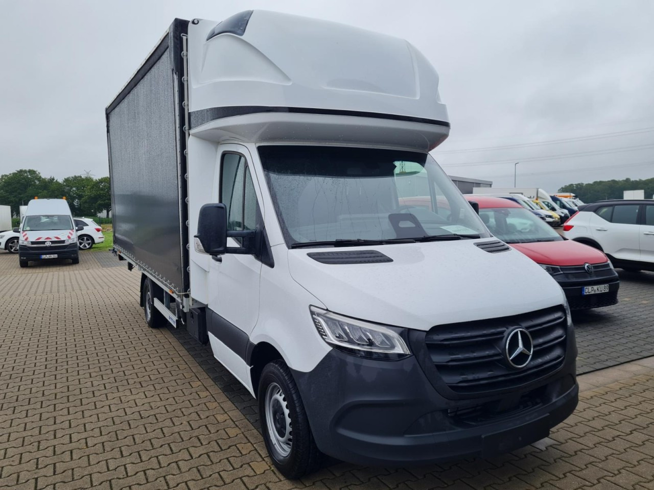Mercedes-Benz Sprinter 317 AG Schiebe Plane Schlafkab 10 Pal AHK - Curtain side van: picture 2 Mercedes-Benz Sprinter 317 AG Schiebe Plane Schlafkab 10 Pal AHK - Curtain side van: picture 2