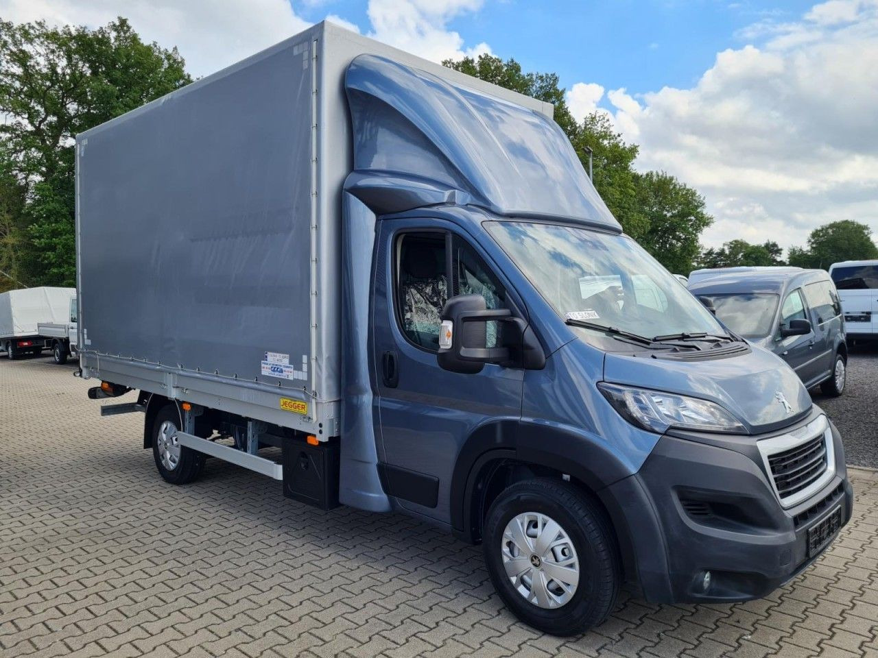 Peugeot Boxer Pritsche Schiebe Plane 2.2 HDi LBW - Curtain side van: picture 3 Peugeot Boxer Pritsche Schiebe Plane 2.2 HDi LBW - Curtain side van: picture 3